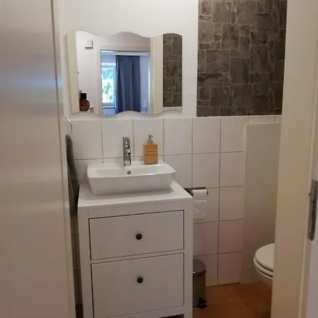 Jonas Apartment *